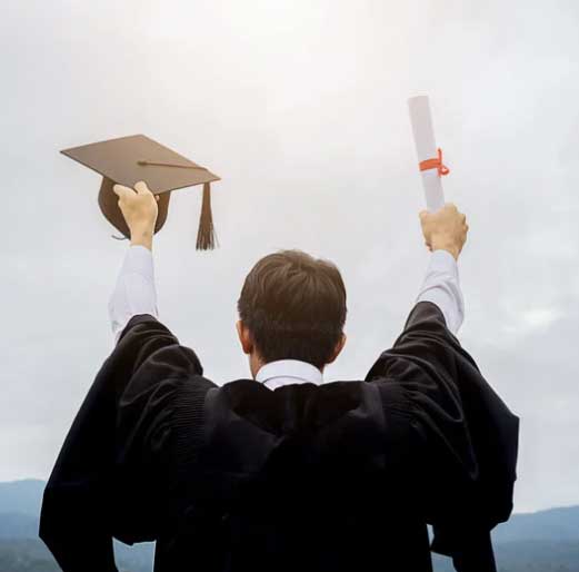 Strong Industry Connect and Placement Assistance